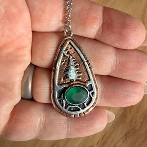 Necklace Copper Silver Tone w/ Tree Detail & Green Stone. 11”-12” Drop 22” Chain